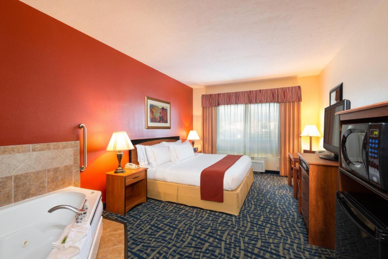 Holiday Inn Express & Suites Alamosa By Ihg Eksteriør bilde