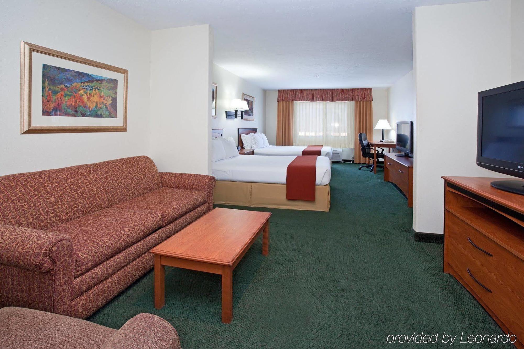Holiday Inn Express & Suites Alamosa By Ihg Rom bilde